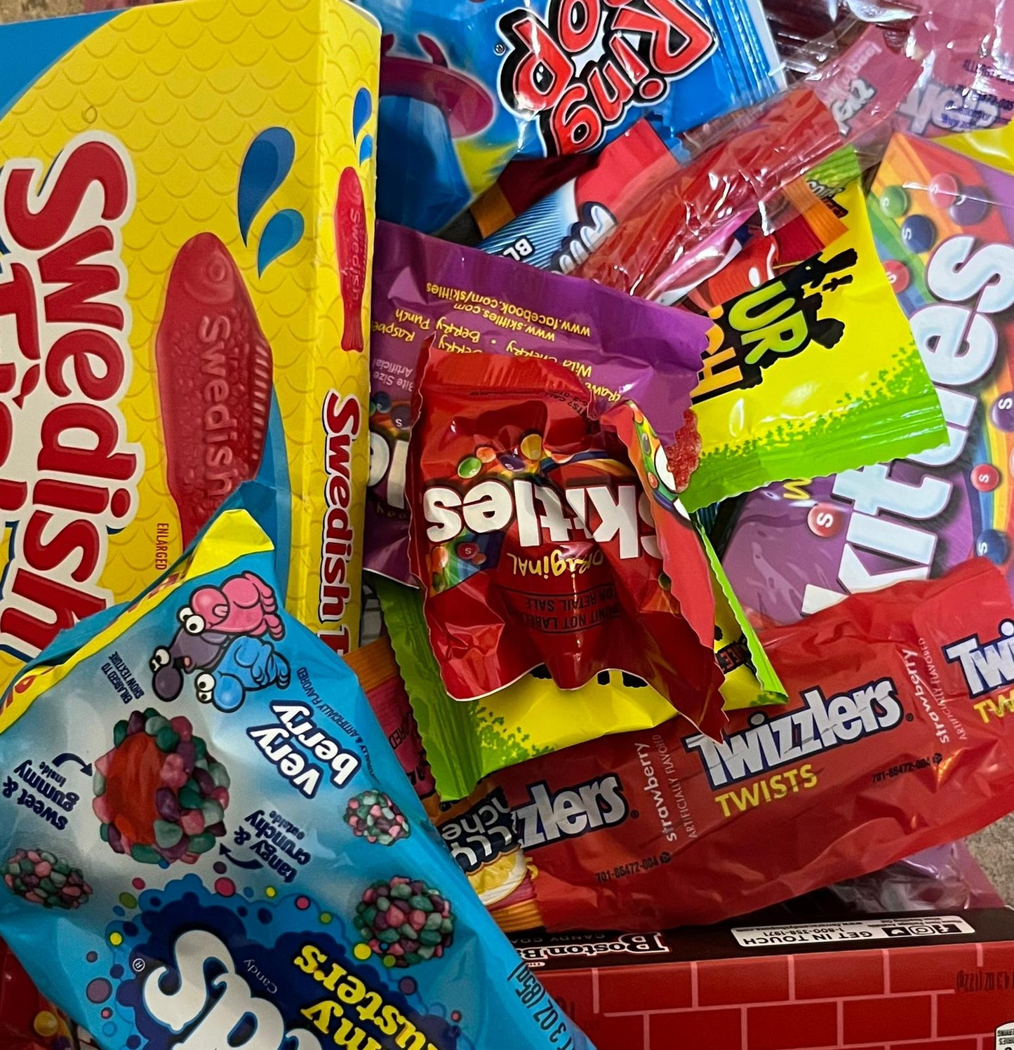 Mighty Scoops (Snacks, Choc & Candy)
